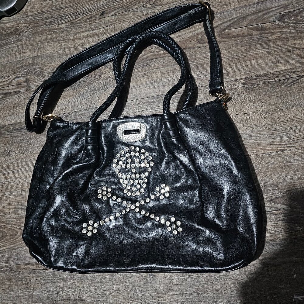 Black skull purse